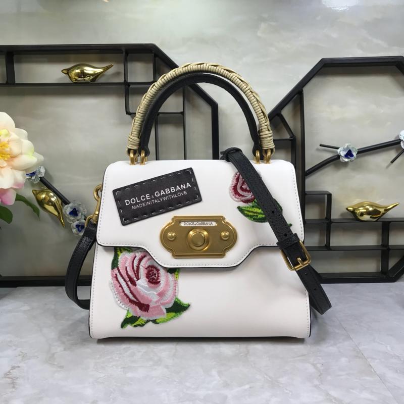D&G Shoulder Chain Bag BB6374 color printing of a flower in white